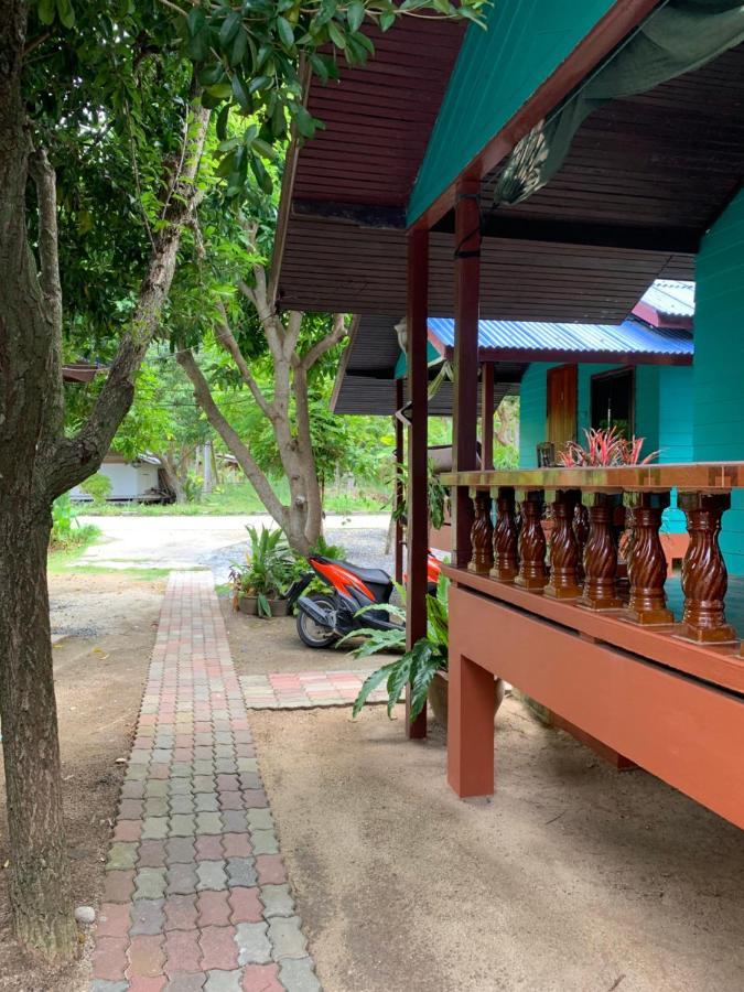 Free Concept Beach Resort ศรีธนู ภายนอก รูปภาพ