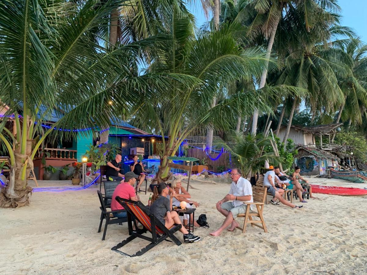 Free Concept Beach Resort ศรีธนู ภายนอก รูปภาพ