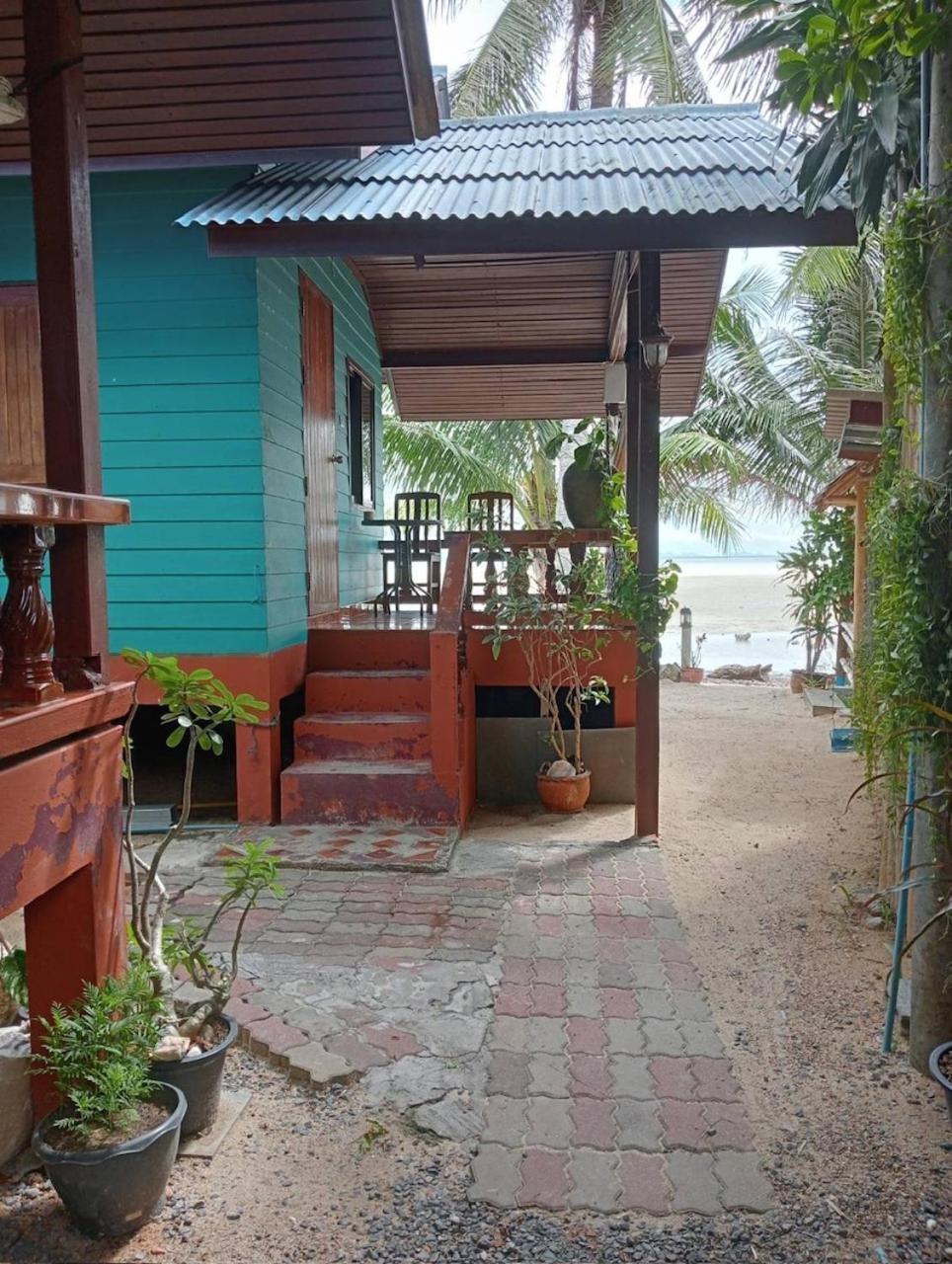 Free Concept Beach Resort ศรีธนู ภายนอก รูปภาพ